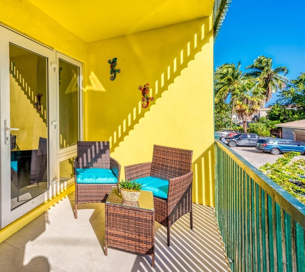 Apartment In Downtown At The Beach Nassau Exterior photo